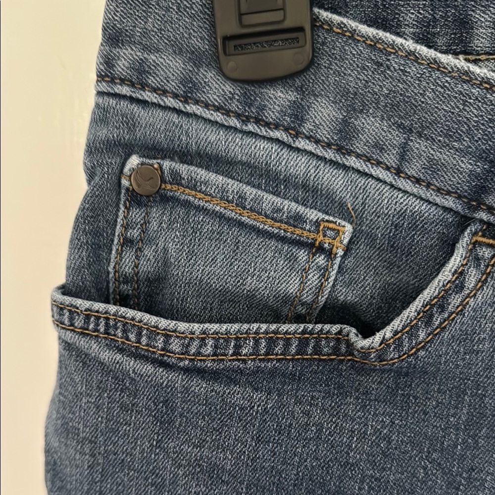 Sale!! Eddie Bauer Women's Blue Jeans - Picture 4 of 10